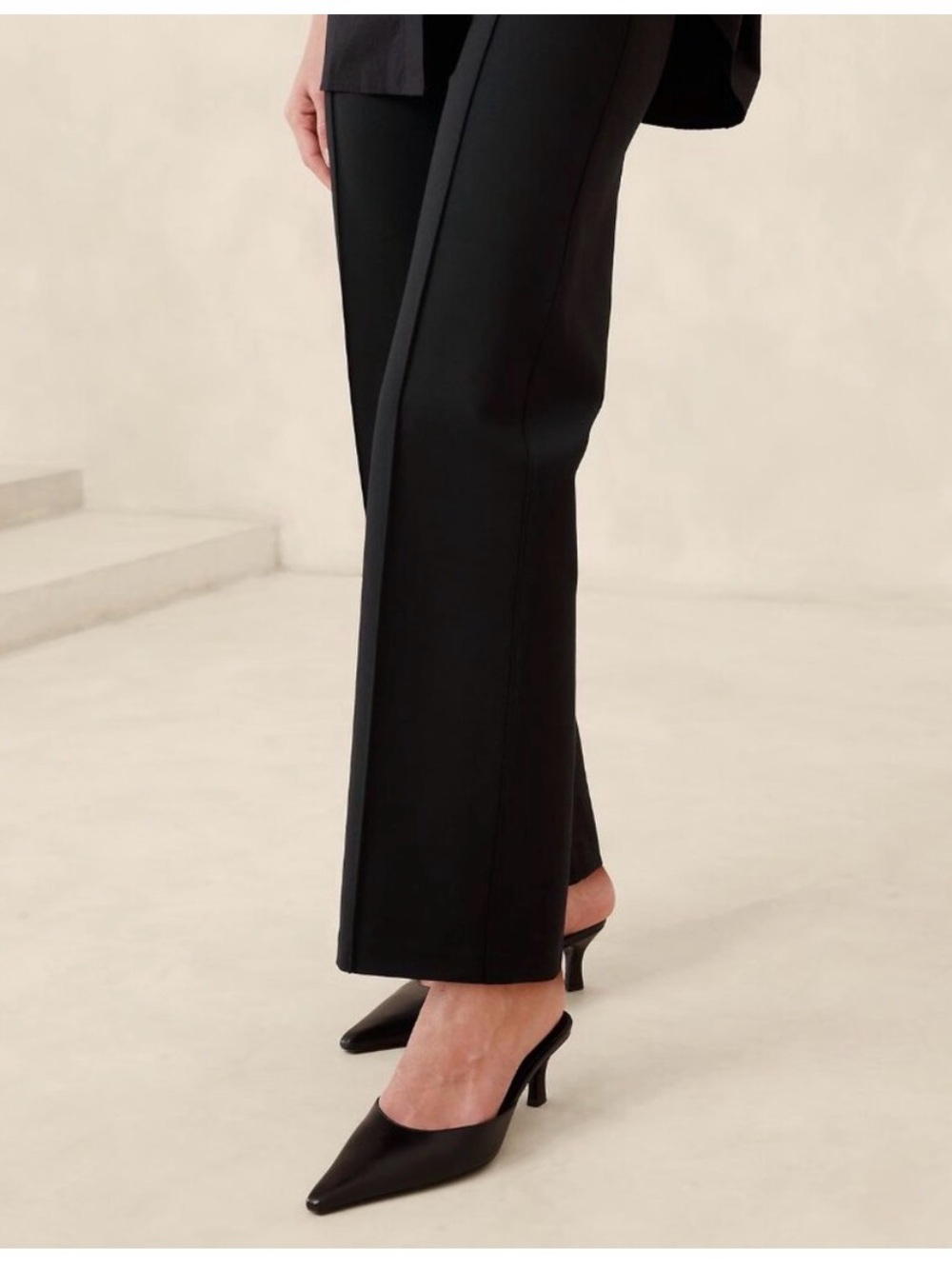 Banana Republic Everywhere Ponte High Rise Straight   Black. Extra Small - Picture 2 of 8